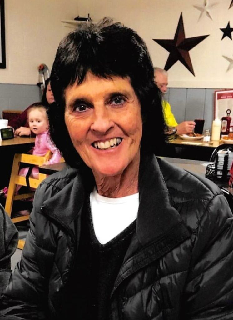 Linda (Tippy)  Rich Profile Photo