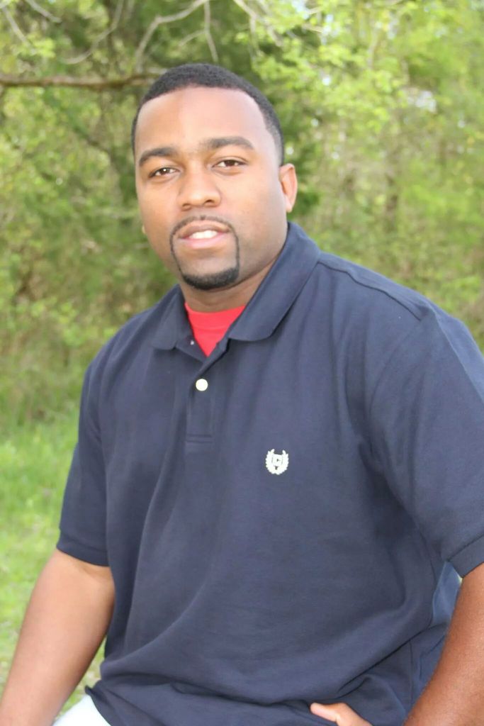 Eric Johnson Profile Photo