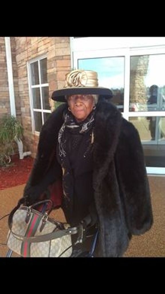 Ms Ollie M Betsy