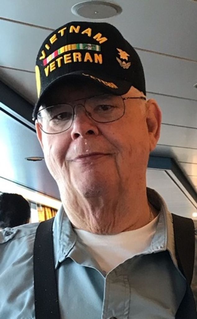 Thomas "Tom" E. Luetscher Profile Photo