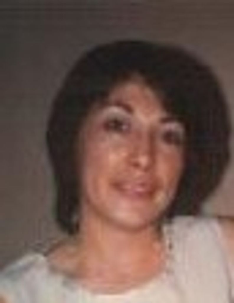 Hermelinda Flores