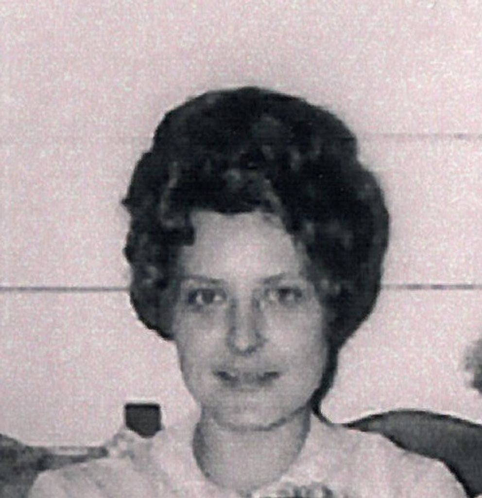 Betty (Howell)  Mccourry Profile Photo