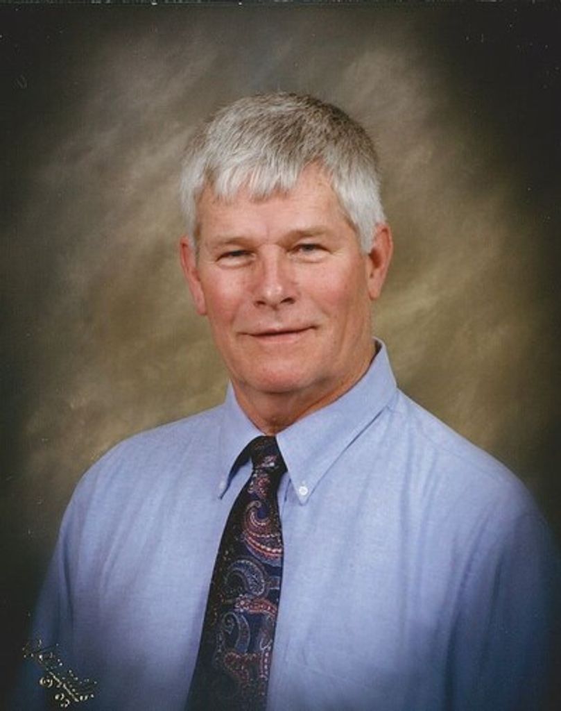 Thomas "Tom" Emmett Trail