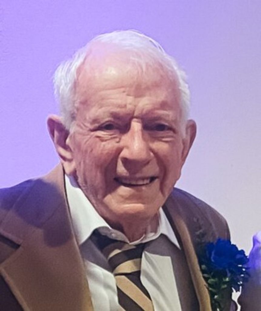 George Adam Simon Profile Photo