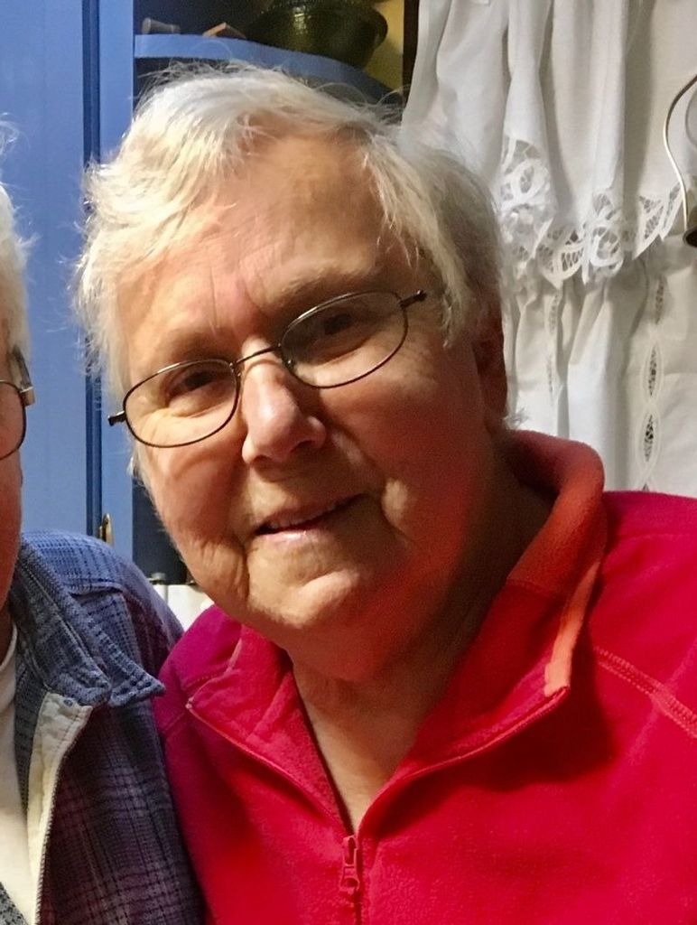 Margaret M. "Peggy" (Bresnahan) Karavetsos