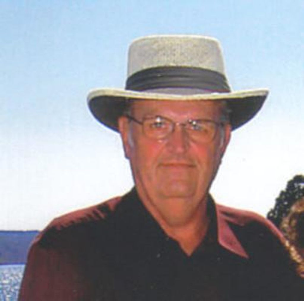 Terry Wyatt Holmes Profile Photo