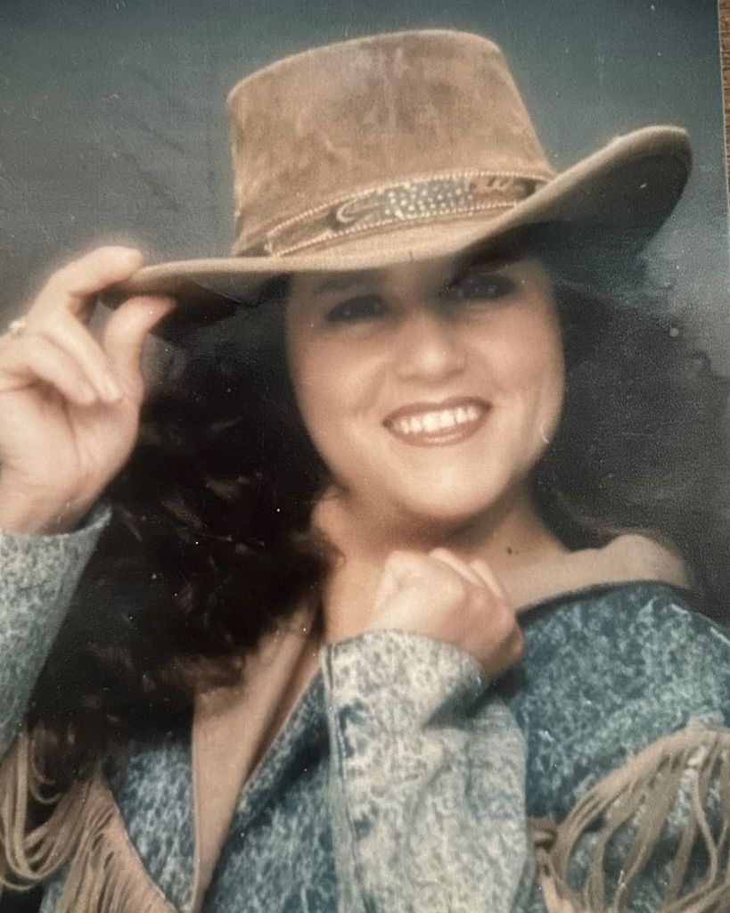 Maria Victoria Sandoval