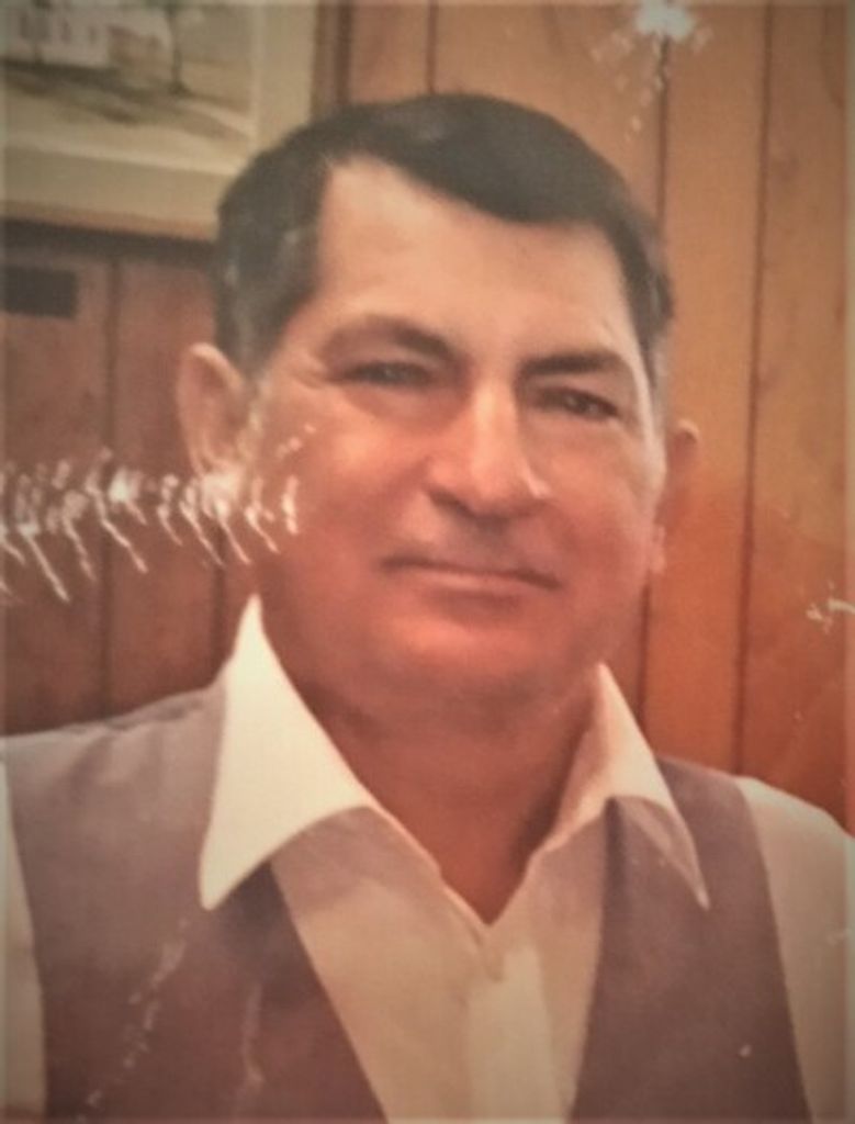 Pastor Martinez Landaverde Profile Photo