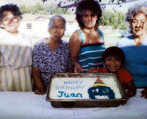 Yolanda C. Gonzalez photo gallery thumbnail 168 of 357