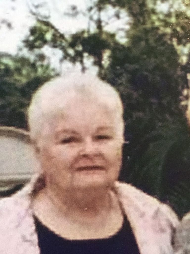 Helen (Bacelis)  Kluk Aka Klukosovsky
