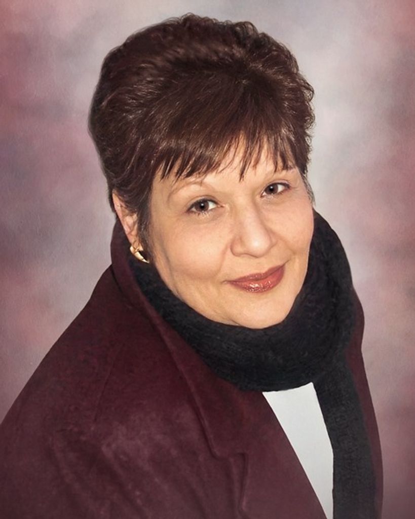 Manuela Head Profile Photo