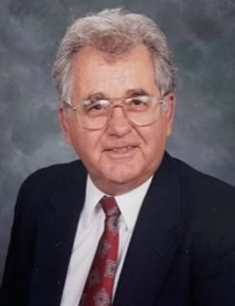 Maxwell Norman Wear Profile Photo