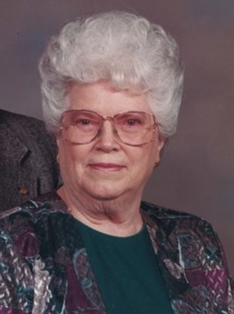 Rosalee L Schwarz