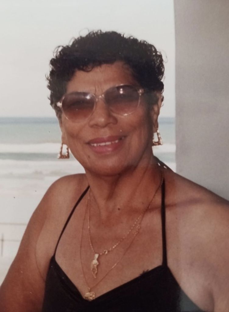 Edith Maria Rosado Profile Photo