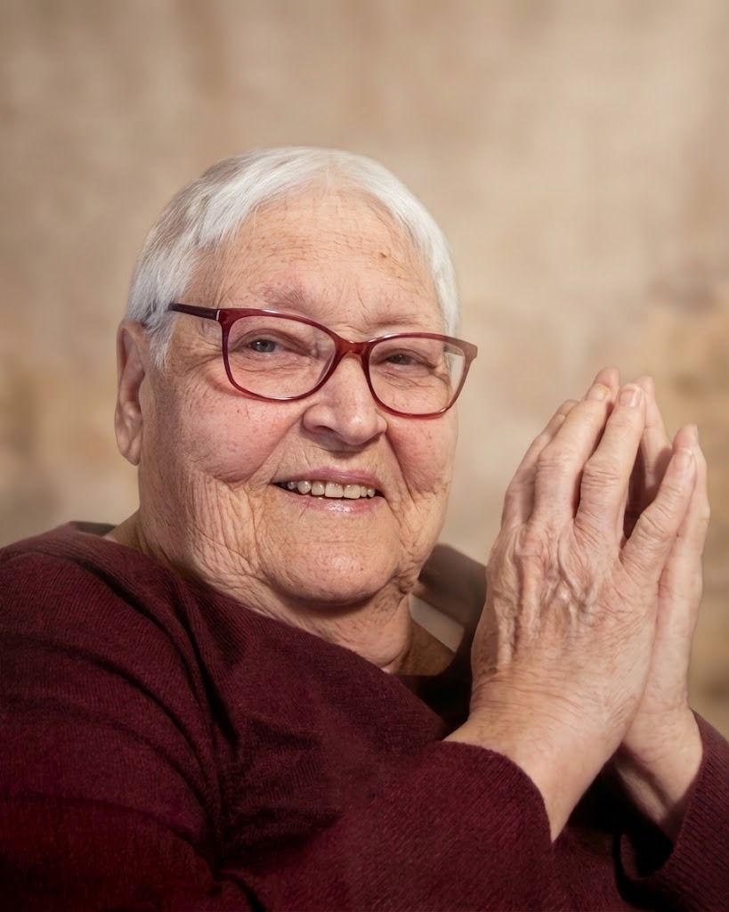 Mary Buchholz Profile Photo