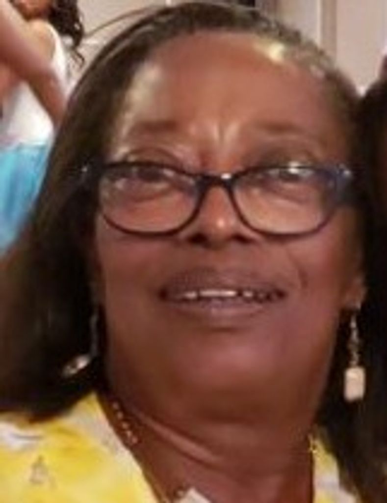 Della Washington