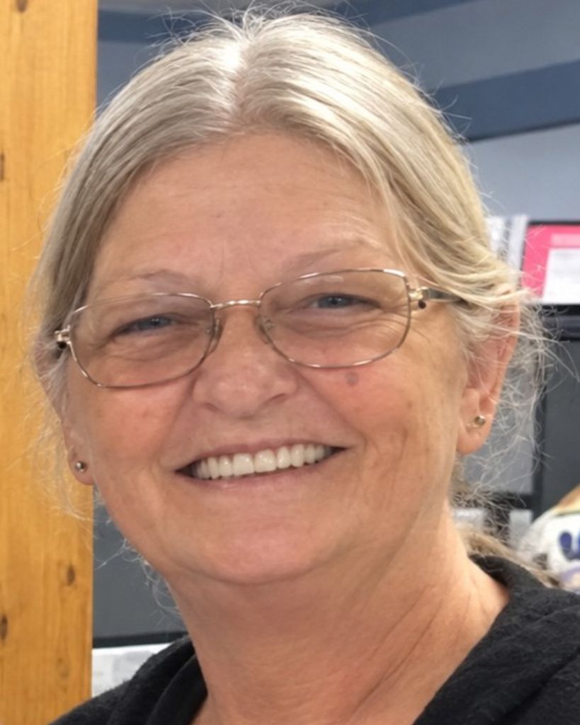 Debbie Hall Profile Photo