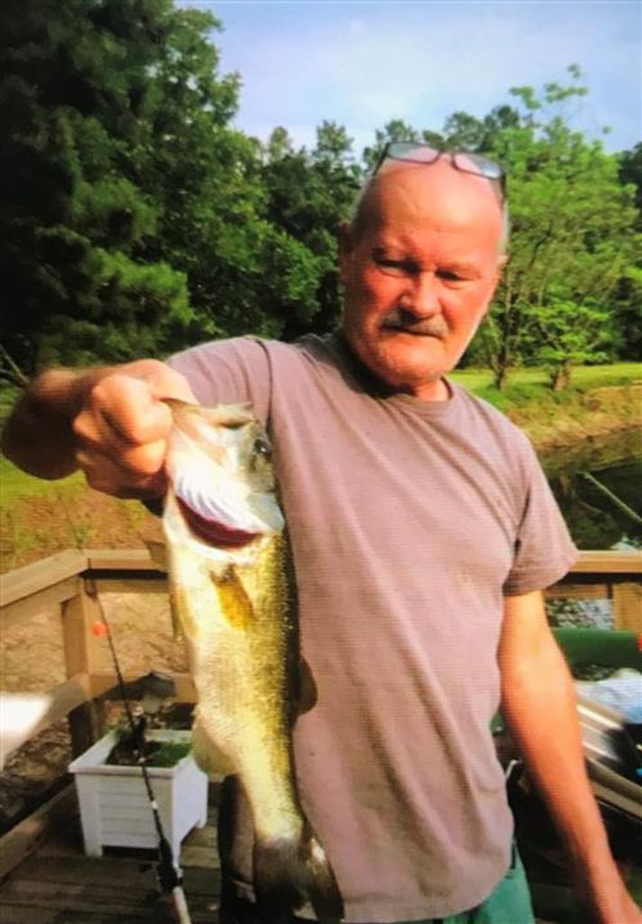 Dennis James Lee Profile Photo