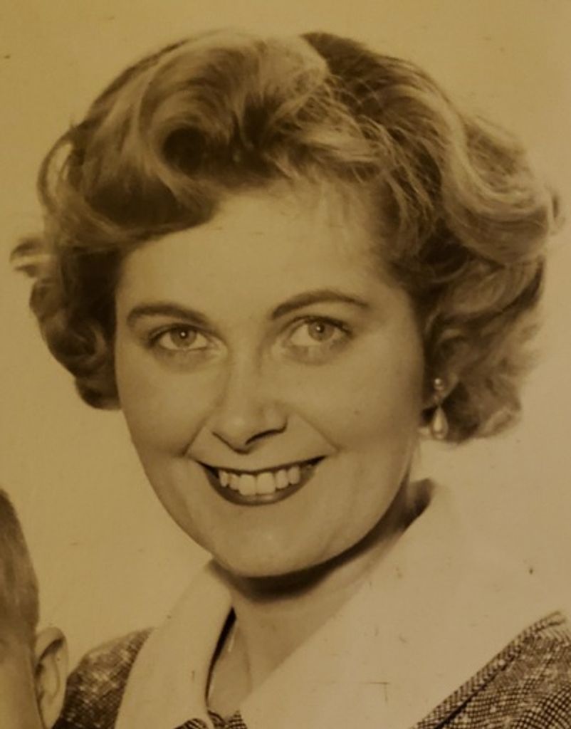 Helen Lenz Profile Photo