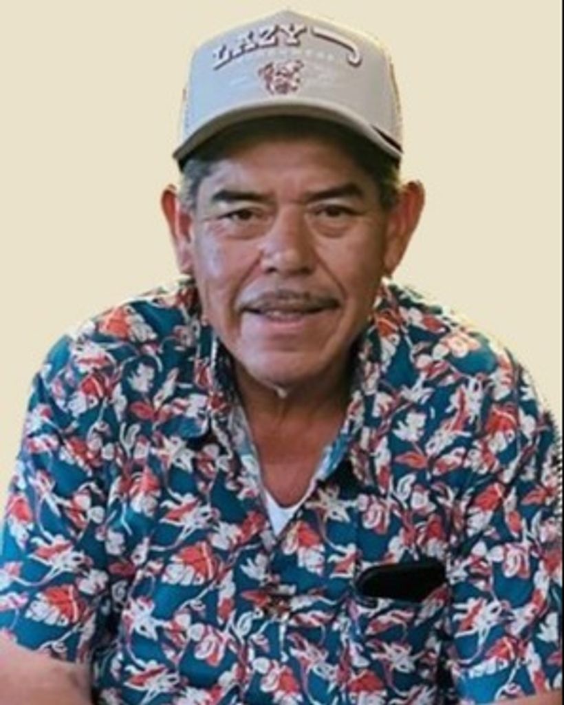 Roberto "Beto" Hernandez