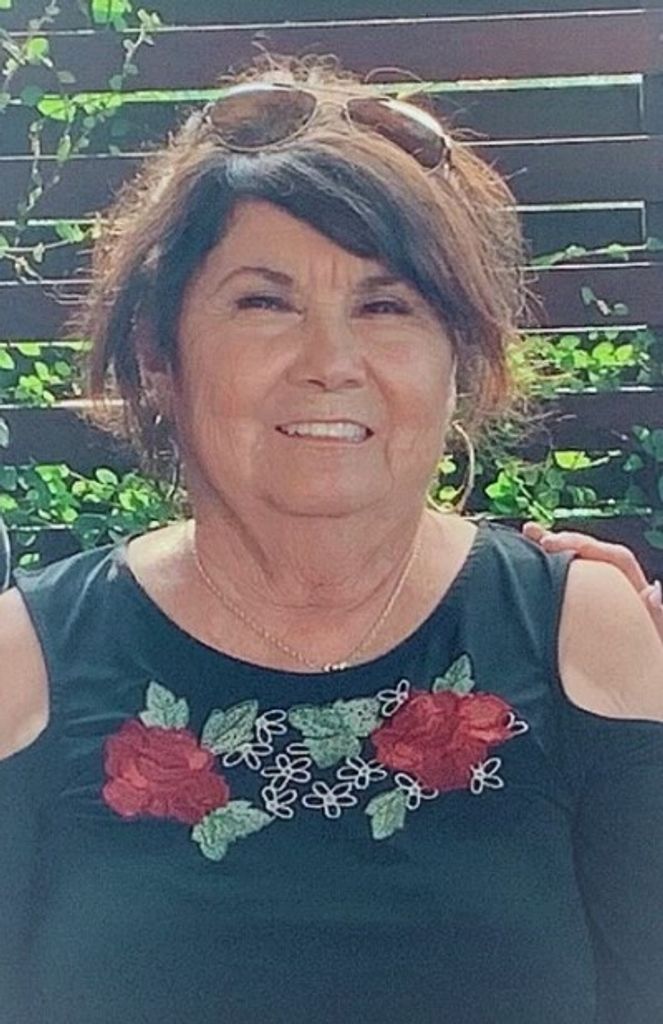 Carolina Florez Profile Photo