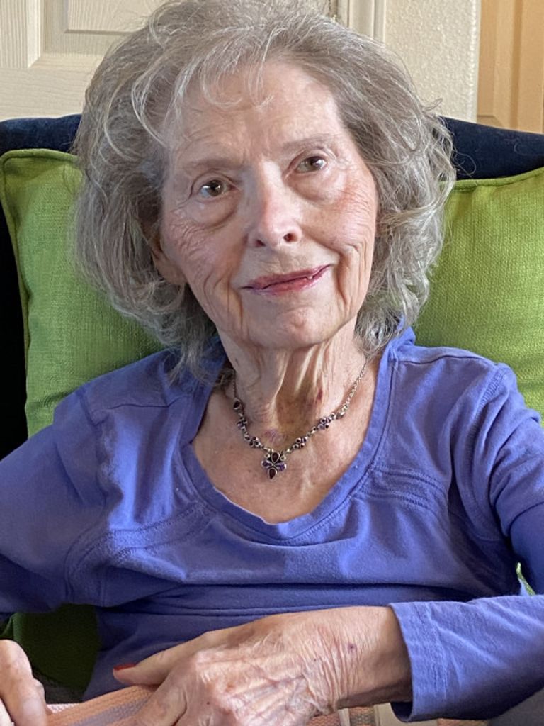 Patricia "Pati" Winifred (Mills)  Hofler