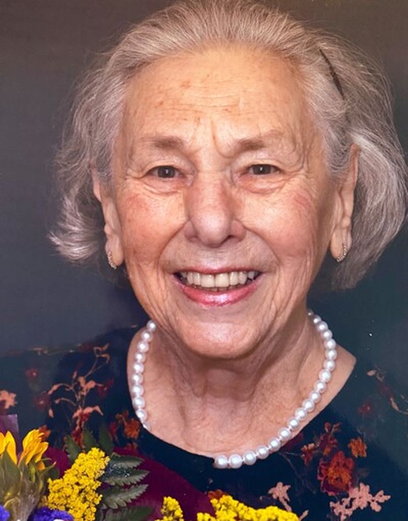 Helena Munitia Binder