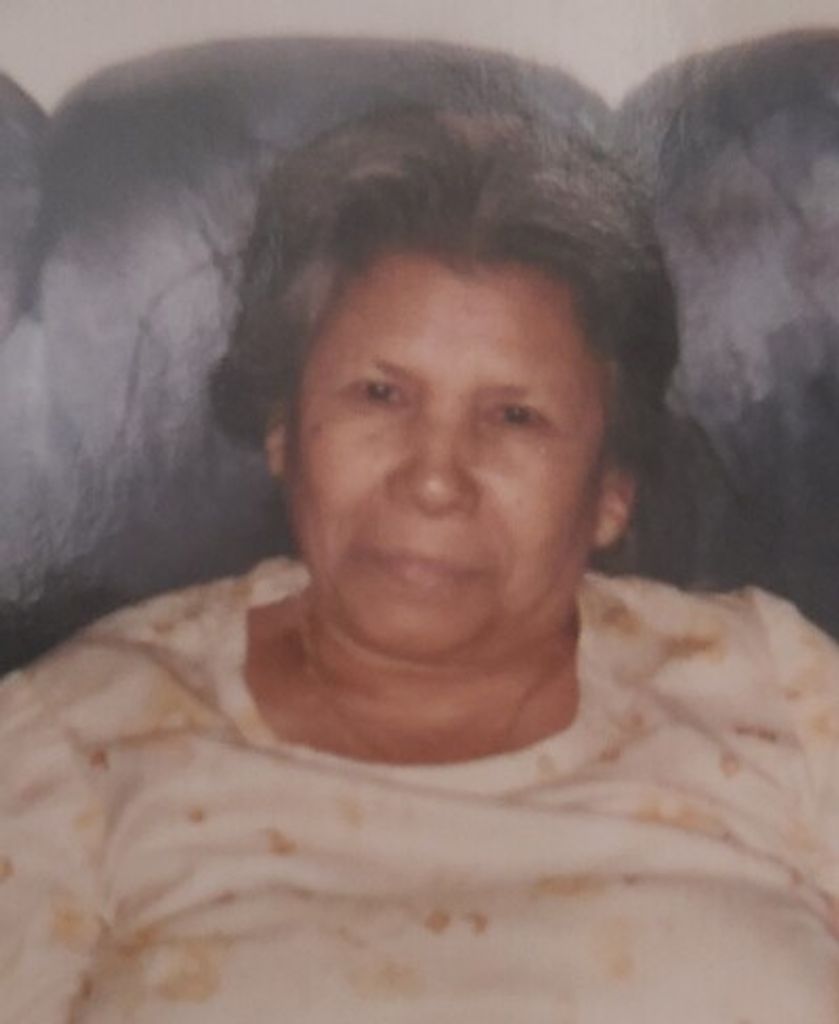 Paz Losoya Profile Photo