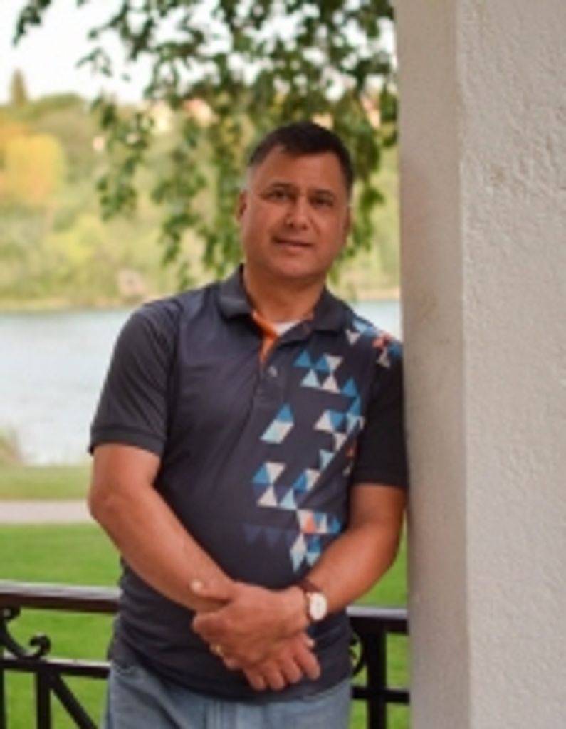 Andrew Mark Maningas Profile Photo