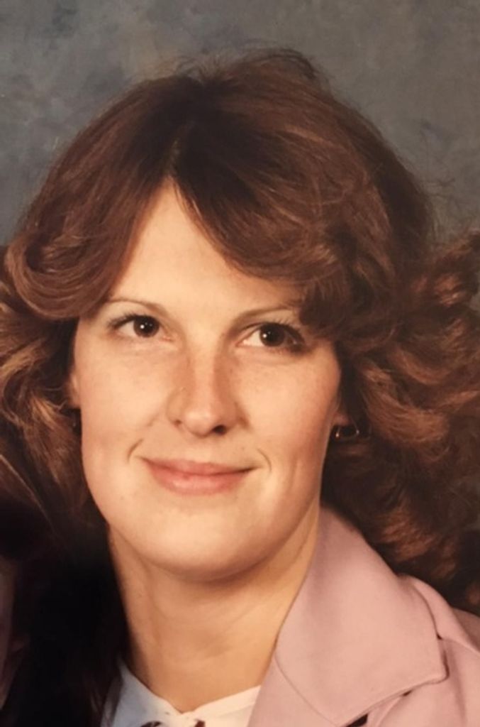 Lou Ann Derouin Profile Photo