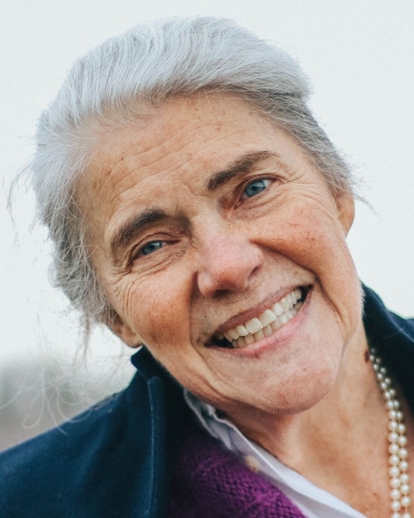 Laurel Smoes Phillips Profile Photo