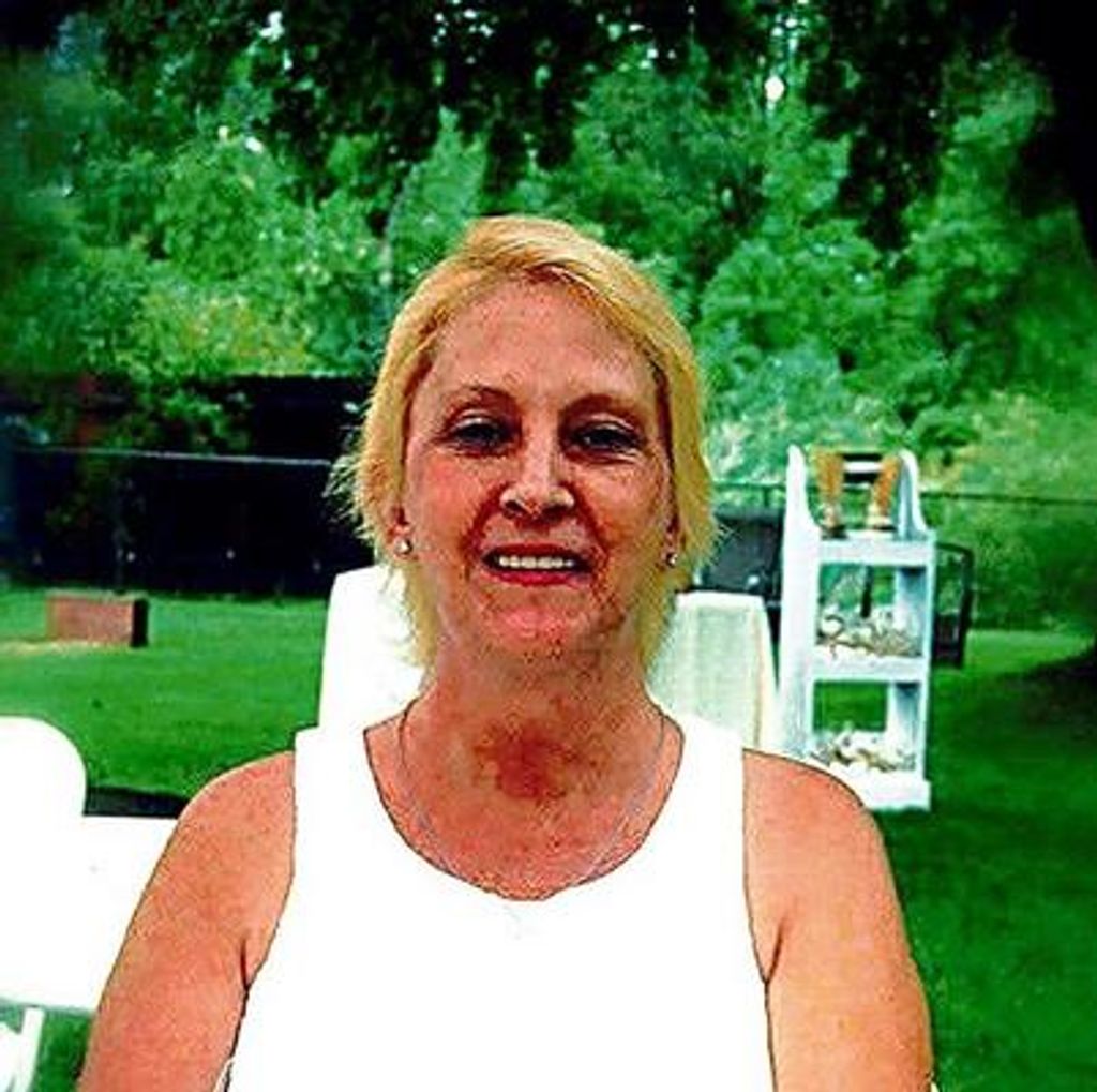 Mary Hentnik Profile Photo