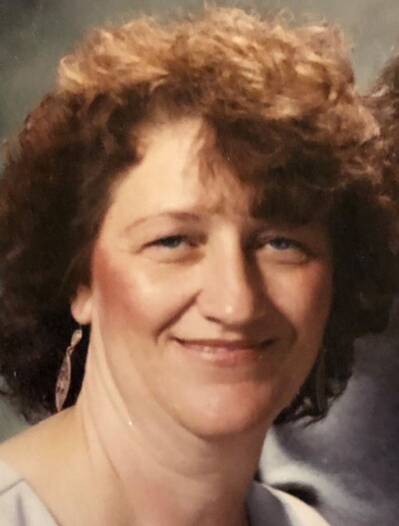 Lois Elaine Molenda Profile Photo