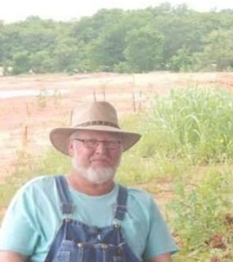 Lloyd Dean Triplett Profile Photo