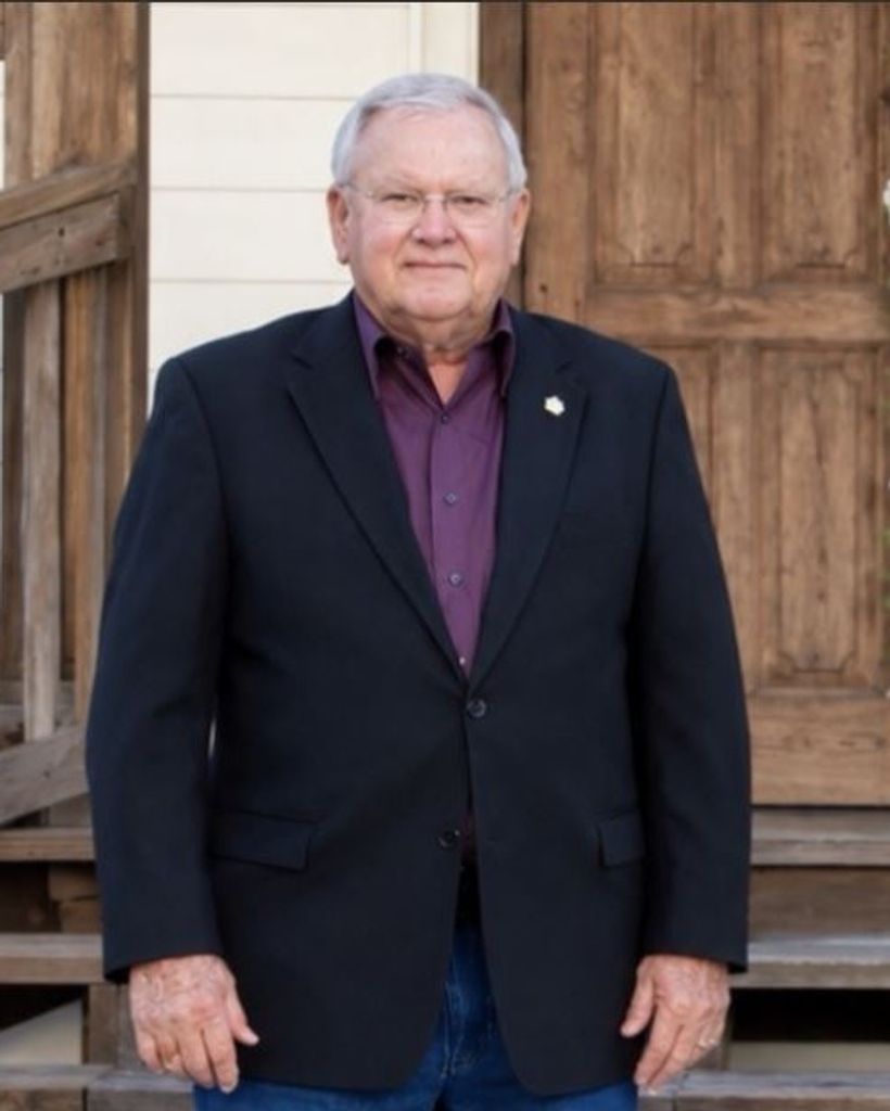 Charles W. Dixon Profile Photo