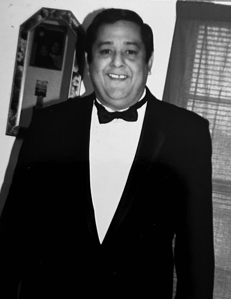 Joaquin Flores Profile Photo