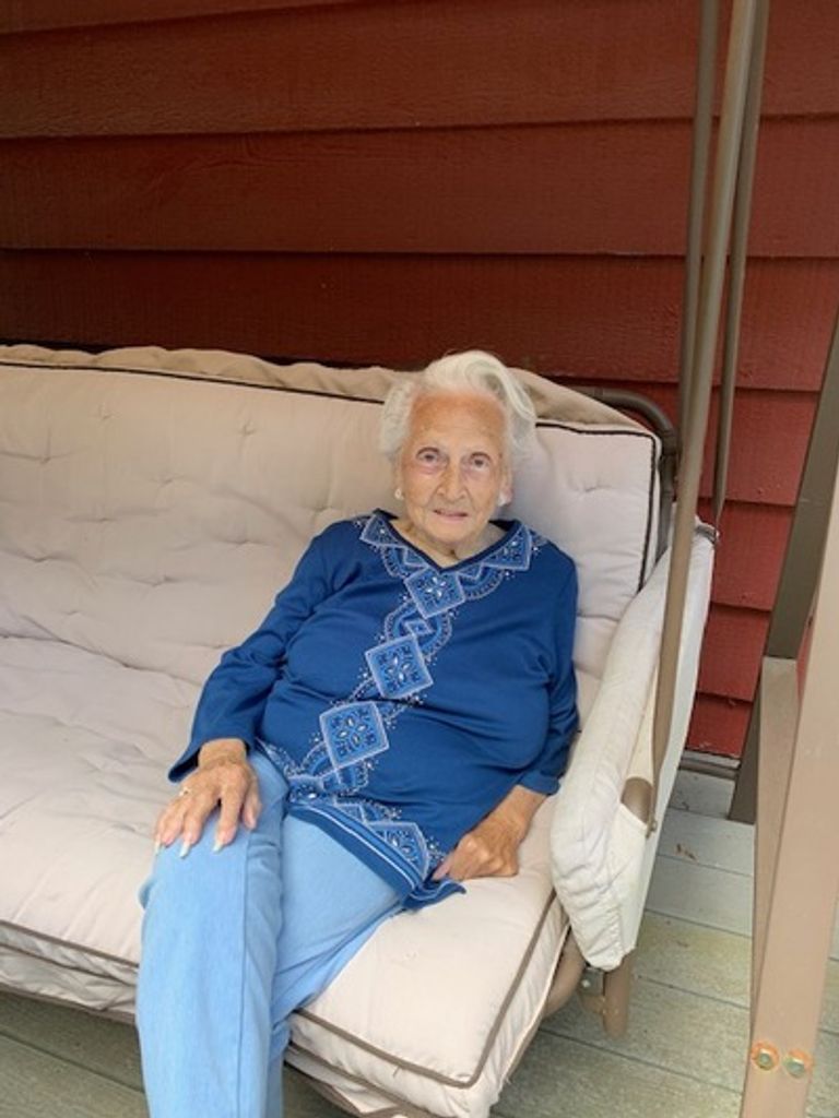Dorothy Larson Profile Photo