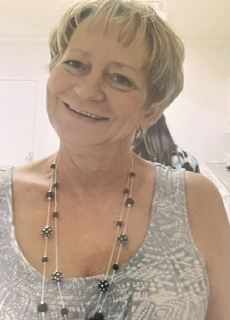 Debbie Sonya Reeves Profile Photo