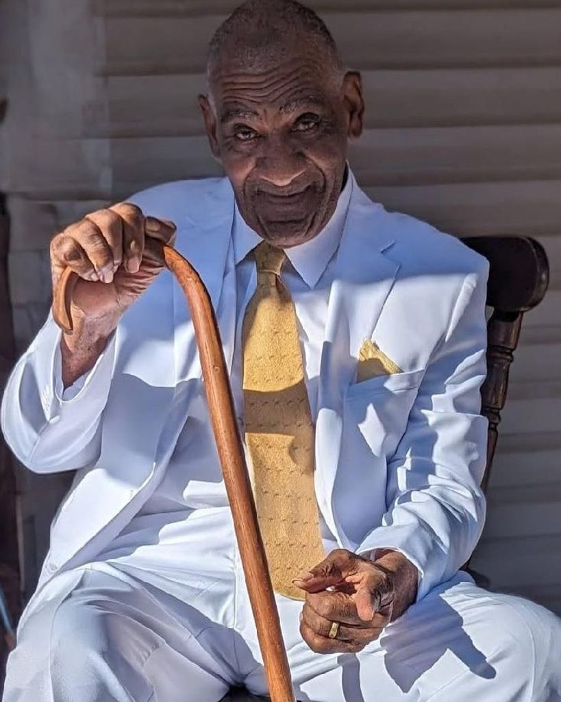 MacArthur Dixon