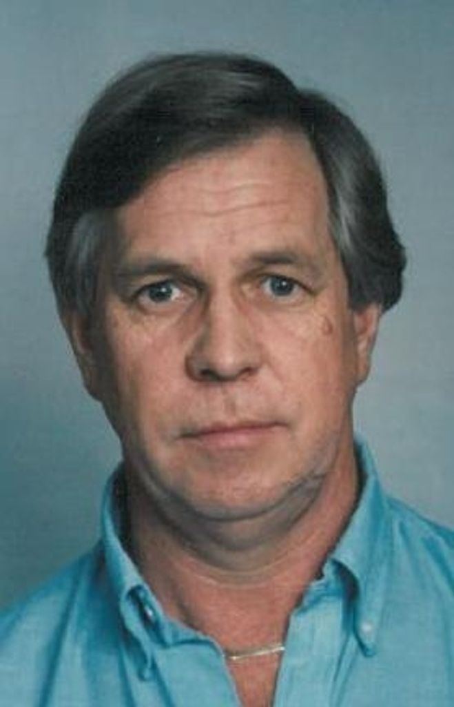 Lewis Wayne Riddle Profile Photo