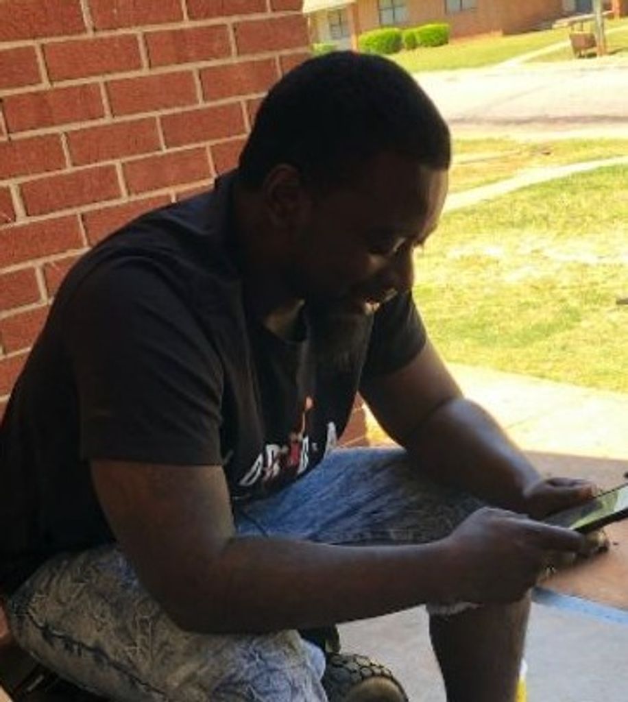 Travis Dewayne Pickett
