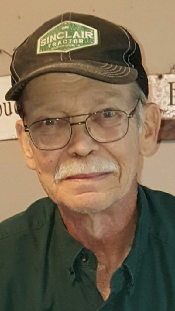 Lloyd Hayes