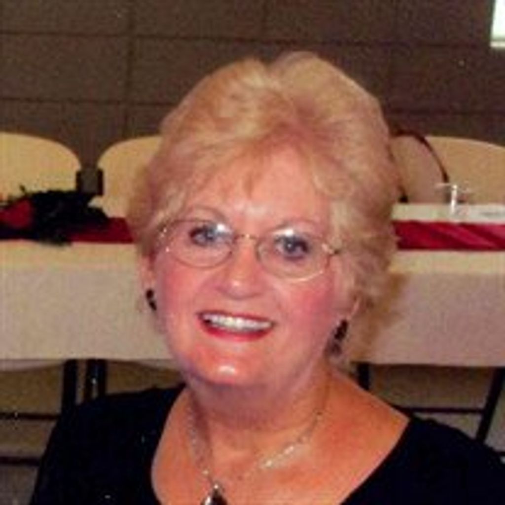 Carolyn  J. Carroll