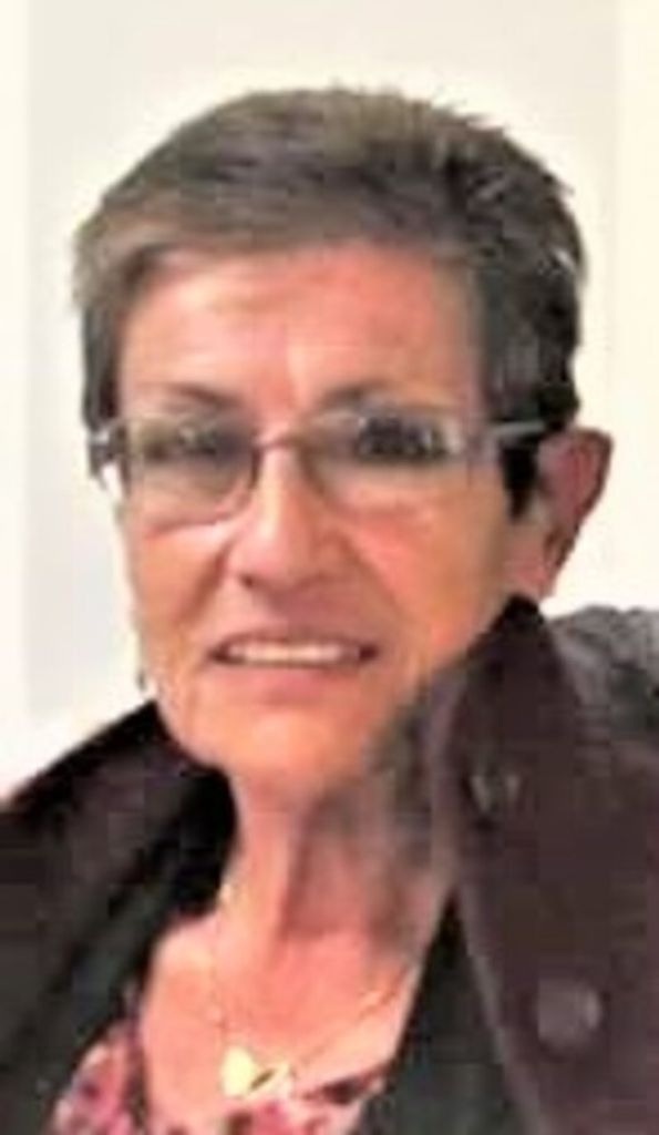 Angela Carlucci Profile Photo