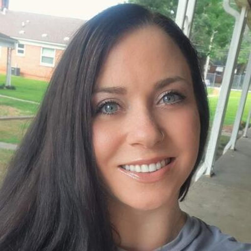 Jonie Luana Barnett Profile Photo