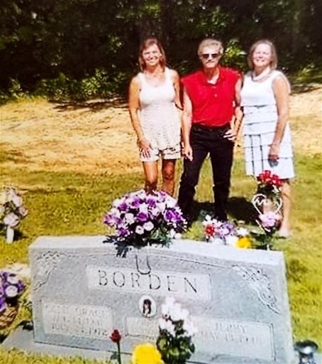 Linda Gail Borden Mcgee photo gallery thumbnail 69 of 74