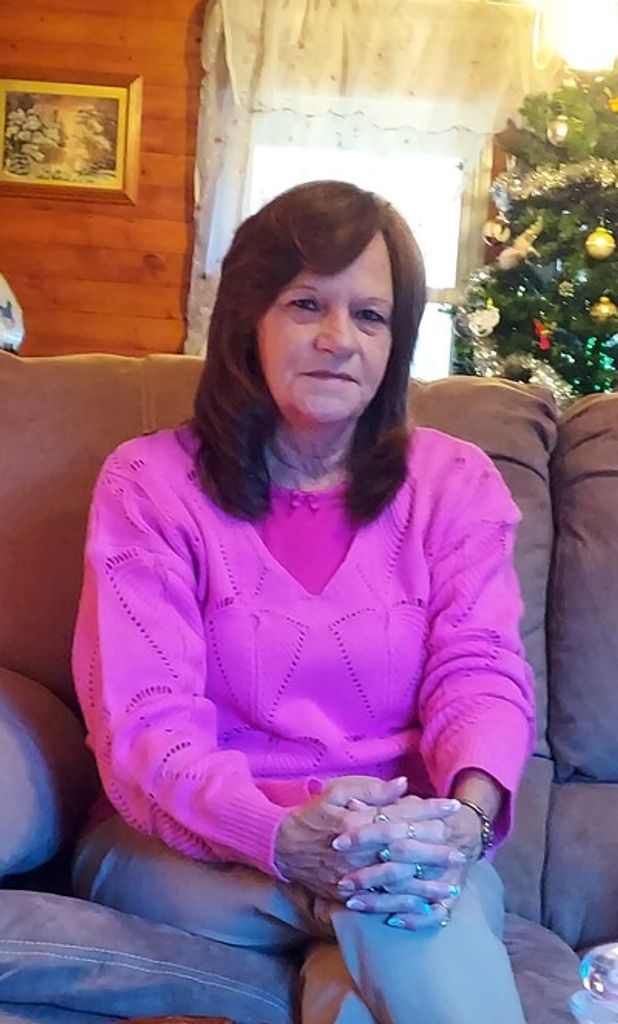 Sheila Louise Carico Profile Photo