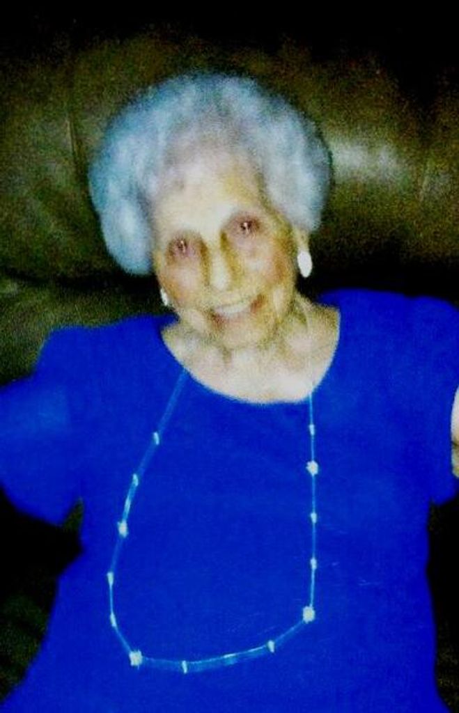 Geraldine Genetti Profile Photo