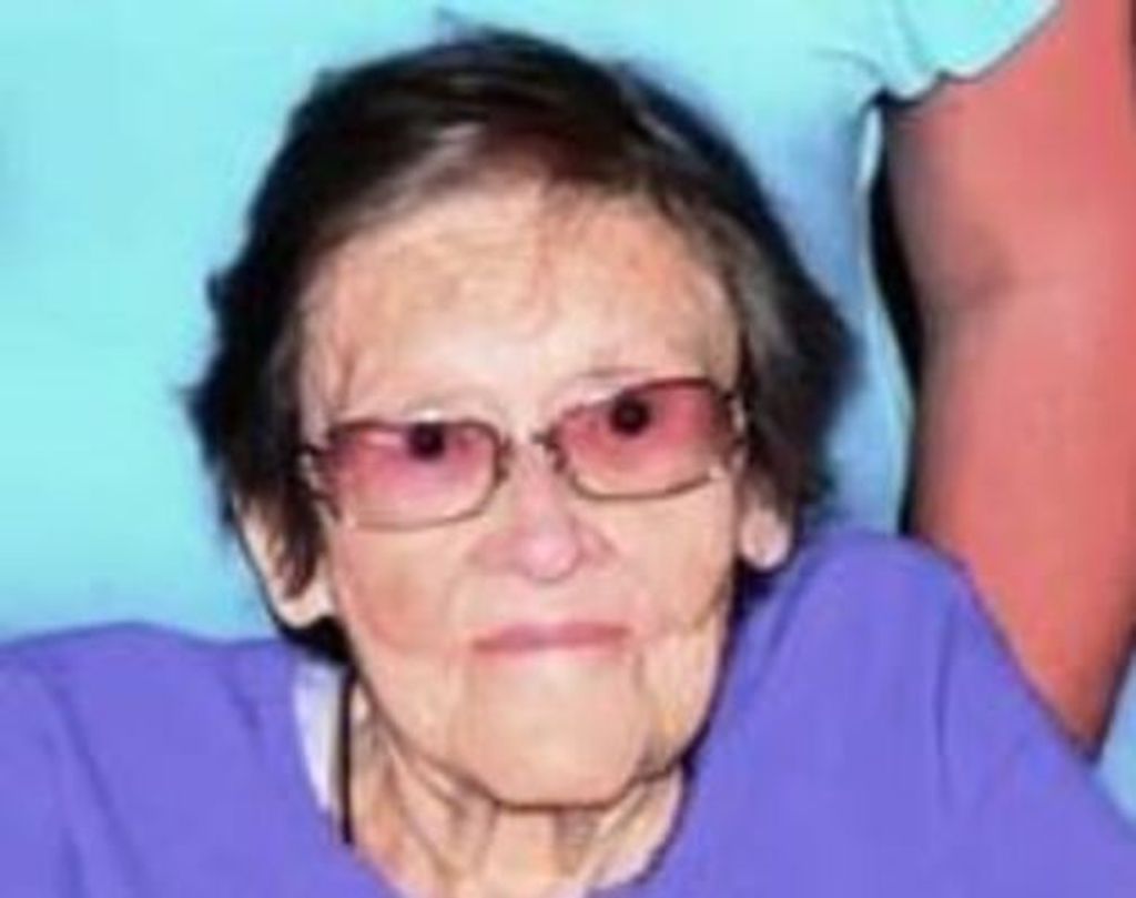 Dolores Warren Profile Photo