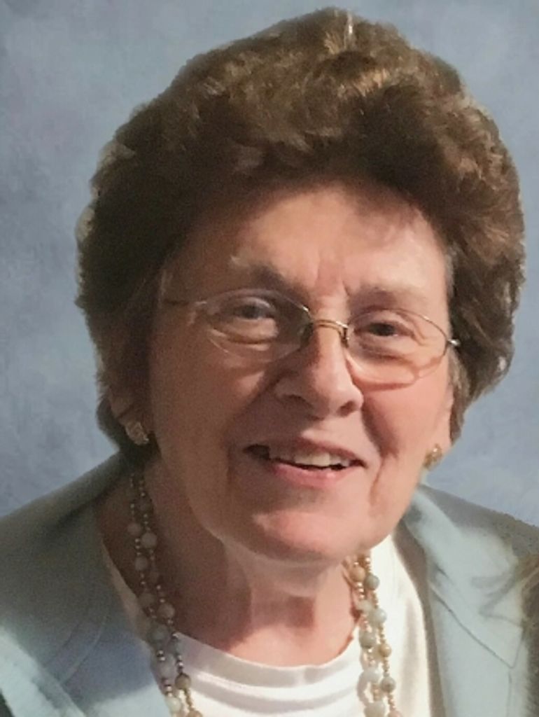 Mary Donovan Oliver Profile Photo